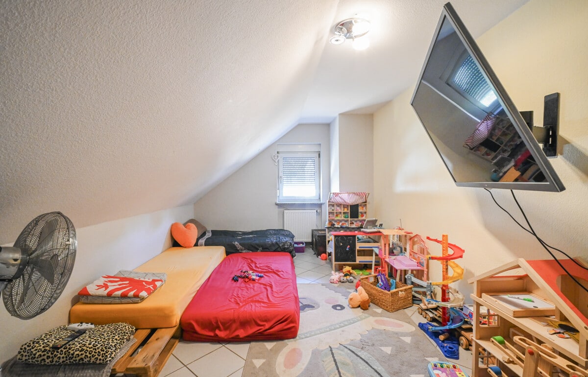 Schlafzimmer 2 DG