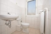 DIETZ: Modernisierte 2-Zimmer-Wohnung Einbauküche inkusive - überdachter Balkon - WC im Tageslichtbad