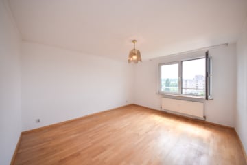 DIETZ: Renovierte 4-Zimmer-Eigentumswohnung im 10. OG in in Sachsenhausen! - Schlafzimmer 3 von 3 (677683)