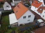 DIETZ: 10 Jahre altes Einfamilienhaus mit 5 Zimmern und 2 Bädern! Wärmepumpe! - Luftaufnahme