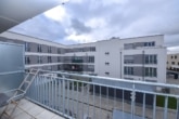 DIETZ: Moderne und helle 2-Zimmerwohnung im 2. OG mit Balkon, Einbauküche und TG-Stellplatz! - Balkonausssicht