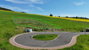 DIETZ: Tolles Grundstück in Feldrandlage eines neu erschlossenen Gewerbe-Neubaugebietes! - Gewerbegrundstück zu verkaufen (640209)