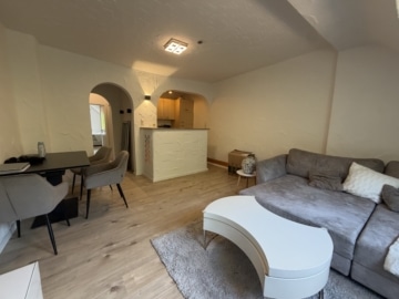 DIETZ: KOMPLETT-MÖBLIERTE 2-Zimmer-Wohnung! Möbelbilder folgen! Leidersbach - Wohnen Essen Kochen (693434)