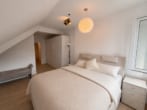 Schlafzimmer - DIETZ: VOLL-MÖBLIERTE 2-Zimmer-Wohnung! Möbelbilder folgen! Leidersbach