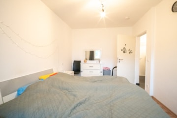 DIETZ: 2-Zimmer-Erdgeschosswohnung mit Balkon! Vermietet seit 2023 - Schlafzimmer 1 (639523)