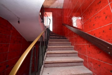 DIETZ: Gebäude mit vielen Nutzungsmöglichk.: Event-Location, Vergnügungsstätte, Wohnungen oder Büro - Treppenhaus (621307)