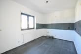 Küche - DIETZ: Sanierte und Modernisierte Obergeschosswohnung mit Balkon in Großostheim!
