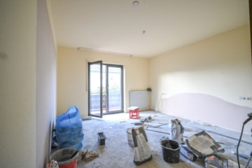 DIETZ: Erstbezug nach Sanierung! Modernisierte Obergeschosswohnung mit Balkon in Großostheim! - Schlafzimmer 2 von 3 (662892)