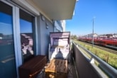 DIETZ: Moderne und helle 2-Zimmerwohnung im 1. OG mit Balkon und TG-Stellplatz! - überdachter Balkon