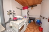 DIETZ: Sofort frei DHH mit 2 Wohneinheiten und Garten in zentraler Lage von Eppertshausen! - Waschküche