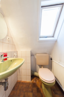 DIETZ: RESERVIERT! Modernisierungsbedürftiges Einfamilienhaus - WC DG (642258)