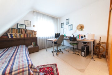 DIETZ: RESERVIERT! Modernisierungsbedürftiges Einfamilienhaus - Schlafzimmer 3 von 3 (642257)