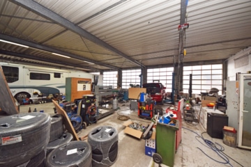 DIETZ: Gewerbehalle mit Büroflächen im Gewerbegebiet von Kleinwallstadt zu vermieten! - Lagehalle (670029)