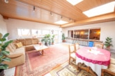 Wintergarten - Urlaubsfeeling! Haus mit Wintergarten, riesiger Schwimm- und Fitnesshalle in Neuenhasslau!