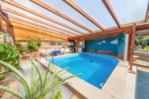 Toller Pool mit Filteranlage - Urlaubsfeeling! Haus mit Wintergarten, riesiger Schwimm- und Fitnesshalle in Neuenhasslau!