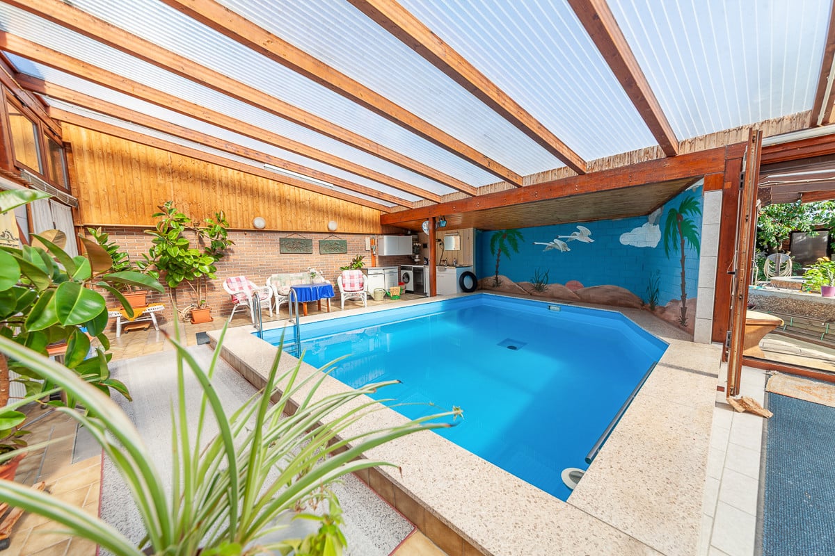 Toller Pool mit Filteranlage