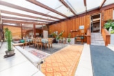 Schwimm- und Fitnessbereich - Urlaubsfeeling! Haus mit Wintergarten, riesiger Schwimm- und Fitnesshalle in Neuenhasslau!