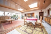 Wintergarten - Urlaubsfeeling! Haus mit Wintergarten, riesiger Schwimm- und Fitnesshalle in Neuenhasslau!