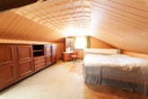 teilausgebauter Bereich DG - Urlaubsfeeling! Haus mit Wintergarten, riesiger Schwimm- und Fitnesshalle in Neuenhasslau!