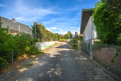 Wohngrundstück in Groß-Umstadt - Zufahrt Grundstück (701683)