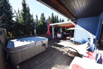 DIETZ: **RESERVIERT** Platz Für Ross und Reiter! Wohnhaus + Gewerbegebäude mit 6 Pferdestallungen! - Gemütliche Terrasse (644096)