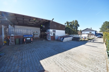 DIETZ: **RESERVIERT** Platz Für Ross und Reiter! Wohnhaus + Gewerbegebäude mit 6 Pferdestallungen! - Gewerbegebäude Pferdestall (644107)