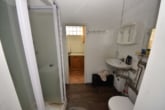 Reiterstube Duschbad - DIETZ: Platz Für Ross und Reiter! Wohnhaus + Gewerbegebäude mit 6 Pferdestallungen! In Feldrandnähe!
