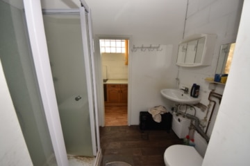 DIETZ: **RESERVIERT** Platz Für Ross und Reiter! Wohnhaus + Gewerbegebäude mit 6 Pferdestallungen! - Reiterstube Duschbad (644123)