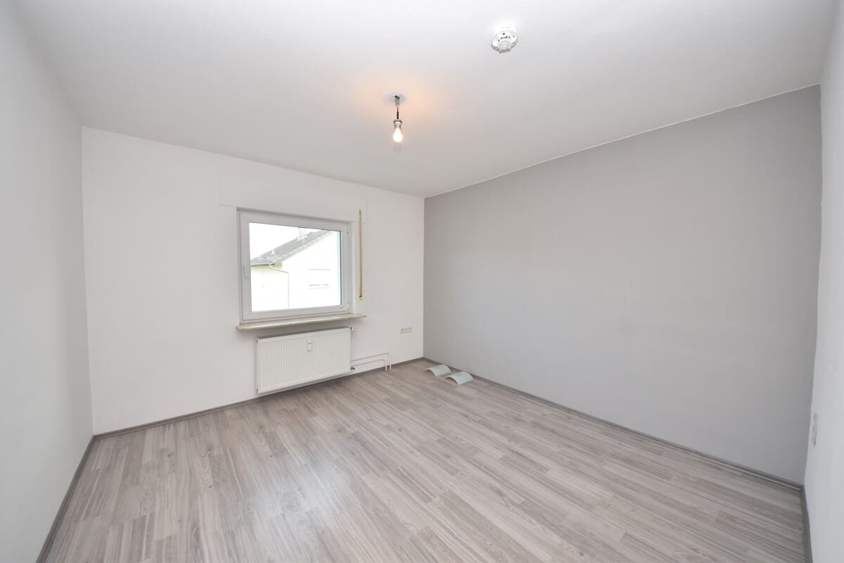 Schlafzimmer 2 von 3