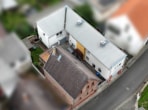 Luftansicht - DIETZ: FREIWERDENDE 3 Wohnungen in 2 Häusern inklusive 3 Garagen, Innenhof und Garten Schaafheim