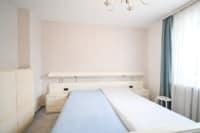 Schlafzimmer 3 von 3 EG