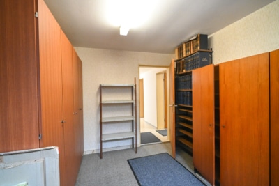 DIETZ: Gepflegter Bungalow in direkter Feldrandlage mit Keller, Garage und viel Platz in Ringheim! - beheizbares Zimmer 3 von 3 KG (701115)