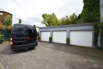 DIETZ: Wohn-und Geschäftshaus mit 817,73 qm Gesamtfläche! Genehmigte Bauvoranfrage für weiteren Bau! - 3 Garagen (644234)