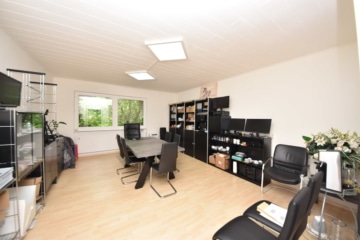 DIETZ: Wohn-und Geschäftshaus mit 817,73 qm Gesamtfläche! Genehmigte Bauvoranfrage für weiteren Bau! - Raum Büro OG 1 (644239)