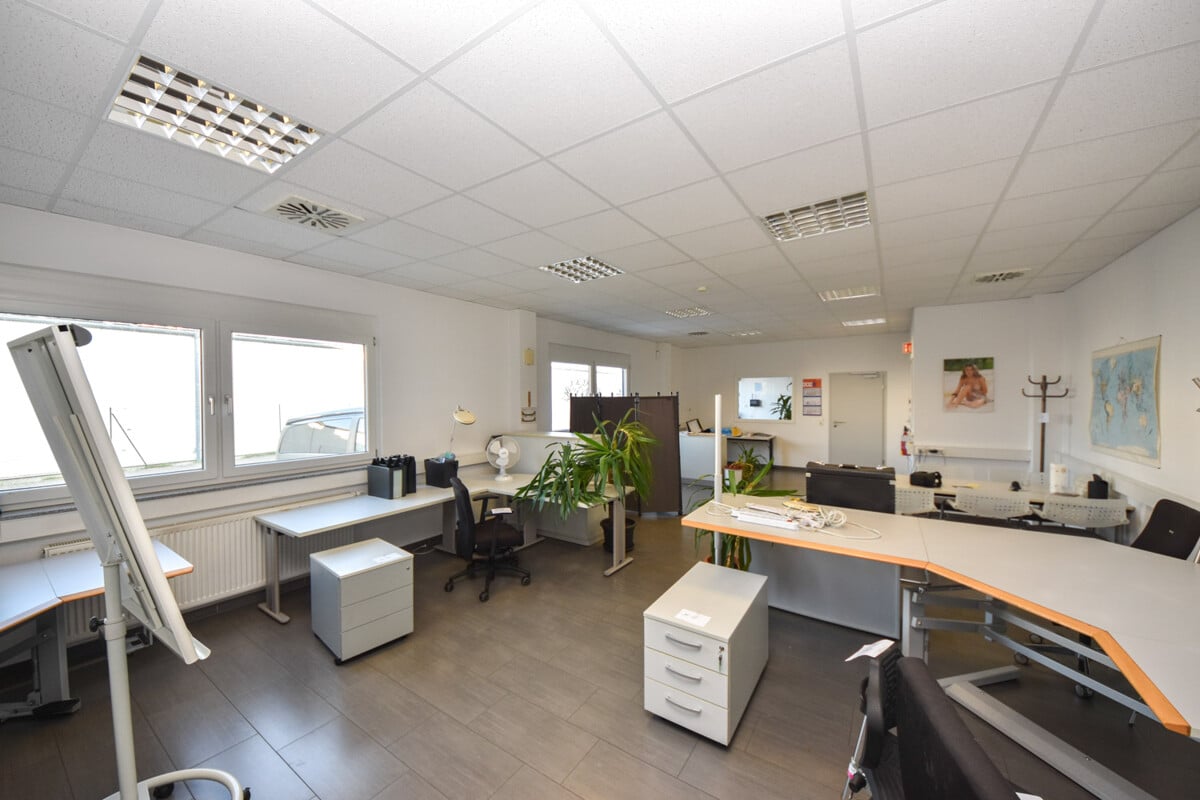 Großraum Büro EG