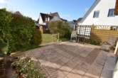 DIETZ: Sehr gepflegtes Einfamilienhaus mit wunderschönem Garten in ruhiger Lage von Ringheim! - Terrasse