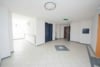 DIETZ: Gepflege 2-Zimmerwohnung mit Tiefgaragenstellplatz in ruhiger und zentraler Lage von Dieburg! - Treppenhaus mit Aufzug