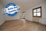 DIETZ: Neu-renovierte 1-Zimmer-Wohnung mit Balkon, Einbauküche, optionale Garage in Heigenbrücken! - Zimmer-Appartment