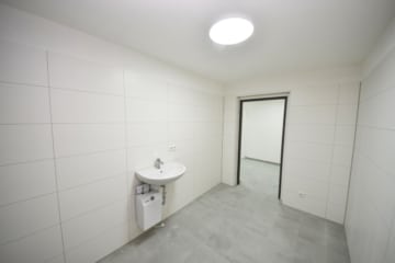 DIETZ: Provisionsfreies Cafe in der Fußgängerzone von Aschaffenburg zu vermieten! - Sanitäranlagen (667600)