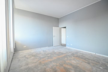 DIETZ! Büro-, Praxis oder sonstige Gewerberäume – zentrale Lage von Babenhausen! Fitnessstudio im EG - Büro 2. OG (664017)