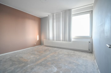 DIETZ! Büro-, Praxis oder sonstige Gewerberäume – zentrale Lage von Babenhausen! Fitnessstudio im EG - Büro 2. OG (664016)