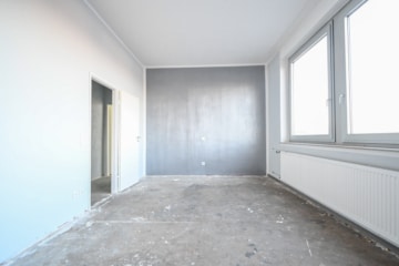 DIETZ! Büro-, Praxis oder sonstige Gewerberäume – zentrale Lage von Babenhausen! Fitnessstudio im EG - Büro 2. OG (664013)