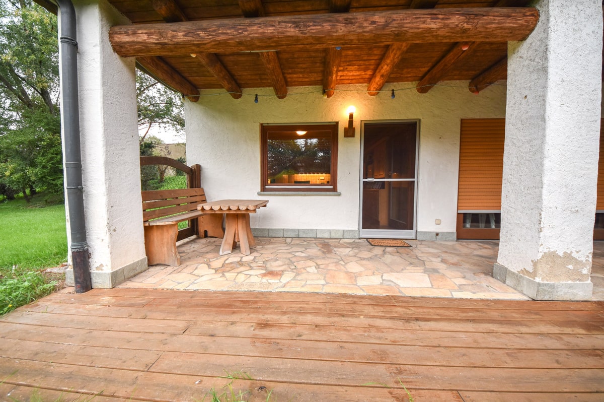 überdachte Terrasse