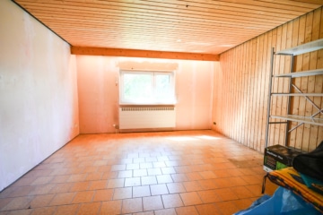 Familienfreundliches Einfamilienhaus in charmanter Lage von Reinheim-Überau! - Zimmer 3 von 3 KG (637938)