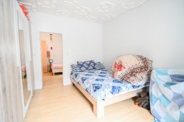 DIETZ: RESERVIERT! Einfamilienhaus mit Balkon in unmittelbarer Nähe der Dieburger Fußgängerzone! - Schlafzimmer 5 OG (642049)