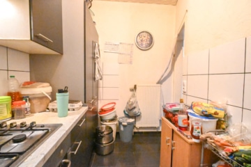 DIETZ: RESERVIERT! Einfamilienhaus mit Balkon in unmittelbarer Nähe der Dieburger Fußgängerzone! - Küche EG (642043)