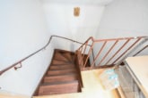 Einfamilienhaus mit Balkon in unmittelbarer Nähe der Dieburger Fußgängerzone! - Treppenaufgang OG