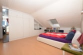 mit Einbauschrank - DIETZ: Sofort einzugsbereite 1 Zimmerwohnung mit Balkon, Wanne, Dusche, Garten, Einbauküche