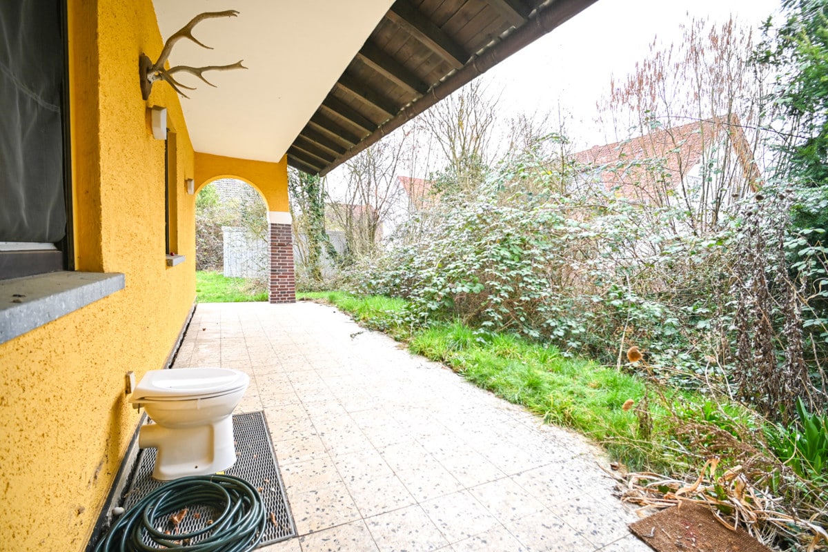 überdachte Terrasse