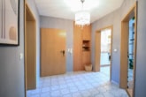 DIETZ: 3 Zimmer Erdgeschoss / Loggia - Wohnung in ruhiger bevorzugter Lage von Groß-Zimmern! - Großer Dielenbereich